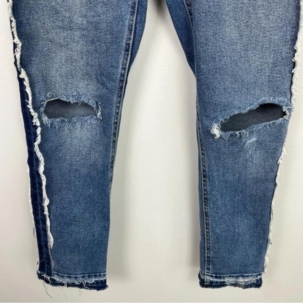 Zara Raw Hem Side Stripe Skinny Ankle‎ Jeans
